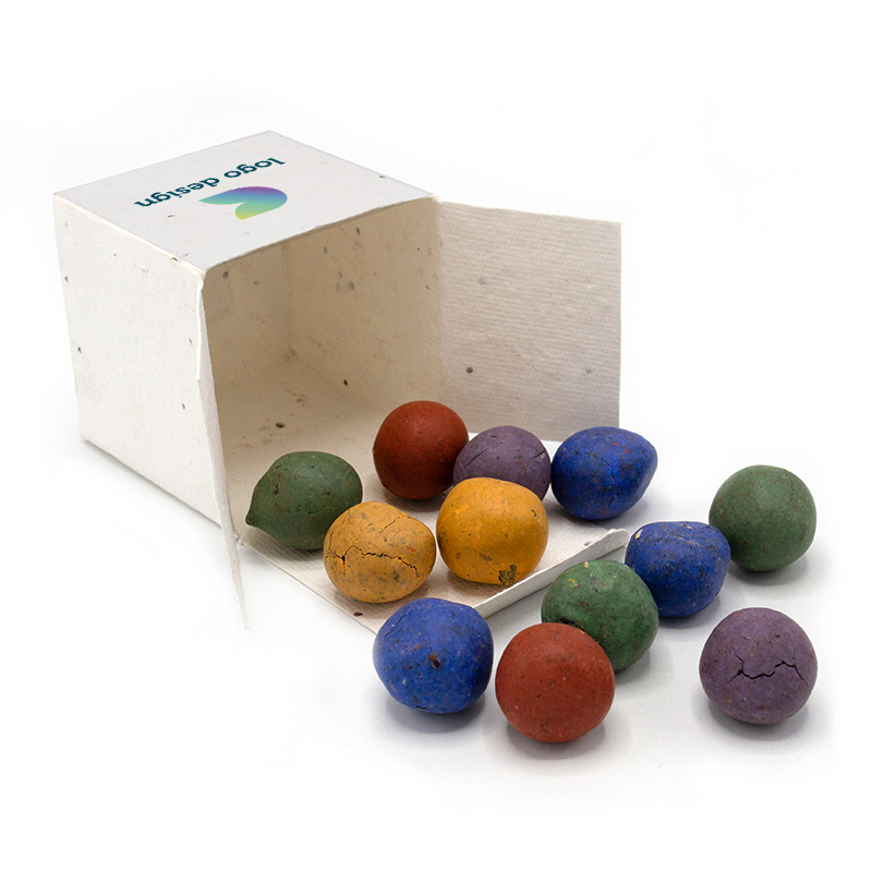 Frøbomber i frøpapir æske